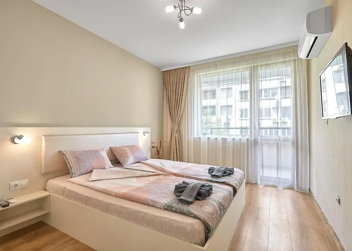 Апартаменты Relax Center & Free Parking *