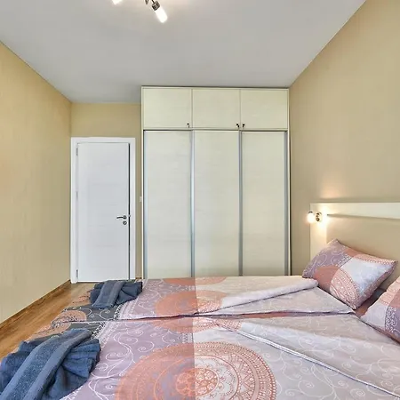 Relax Center & Free Parking Daire